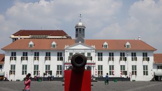 ジャカルタで数少ない整備された観光スポットです