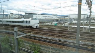 特急 サンダーバード