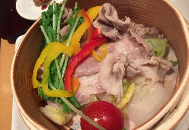 ぶたづくし！満腹セイロランチ