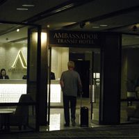 ホテル入り口です