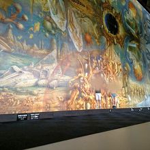 油絵 絵画 森の美術館 北海道・新冠町「世界最大の油彩画」の美術館がリニューアル 「太陽の
