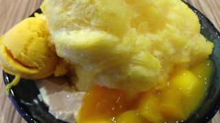 日本人で賑わう有名店