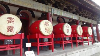 立派な鼓楼です。