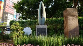 唄を忘れたカナリアは・・