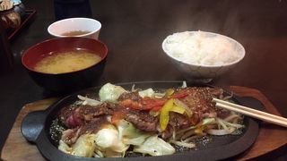 リーズナブルで豊富なランチメニューが楽しめます。