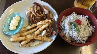 しらす丼がおいしい