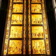 Ghiberti　本物の洗礼堂の天国の扉