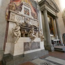 ミケランジェロの墓　