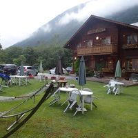 ハンモックで星空、絶景の中で朝食。贅沢なペンションです。