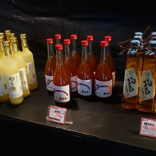 売り場は外のテントでした