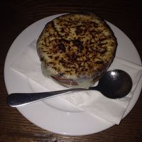 オニオングラタンスープ$8.5