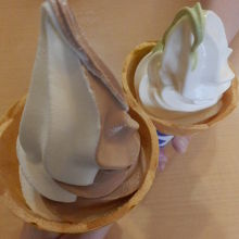 ソフトクリーム330円