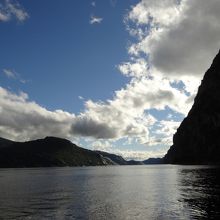 天気が良くなって、綺麗に見えた、りーせフィヨルド