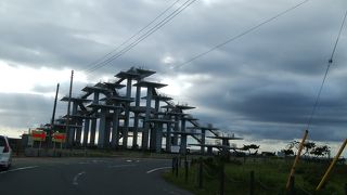 松の姿をモチーフにデザインした展望台