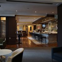 レストランとバー