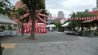 盆踊りの準備中