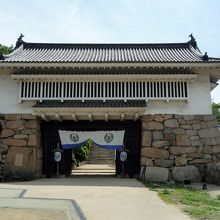 不明門（あかずのもん）　