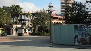 ショップが増えて滞在時間が長くなります。