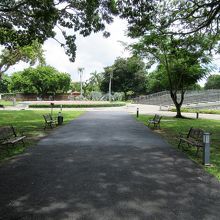 要塞内に入りました…中央部分は兵舎跡でしょうね