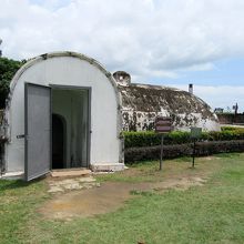 分厚い壁の弾薬庫、これは良かったですよ