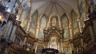 この山の静けさ～