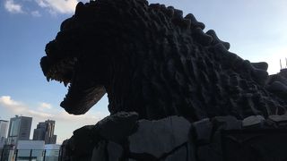 ゴジラヘッド（カフェテラスボンジュール）