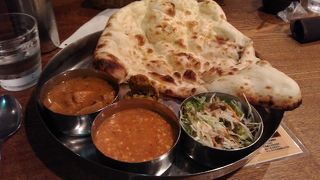 インドネパール料理店、ナン・カレーがおいしい