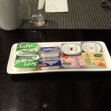 客席のジャム・バター・マーガリンが質感を落していました