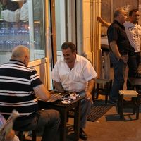 カンバンもないので、途中で尋ねたほうがいい