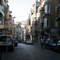 宿への道は坂道がきつい