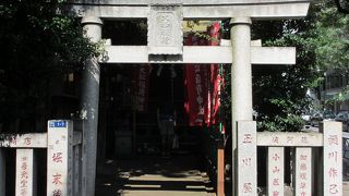小さな神社ですが・・・