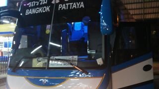 モーチットからパタヤへ117バーツ