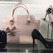 チャールズアンドキース  商品