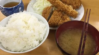 厚いロースにやわらかいヒレ！