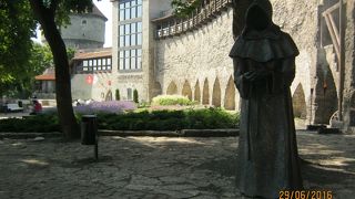 かつてはデンターム王の軍の基地です。