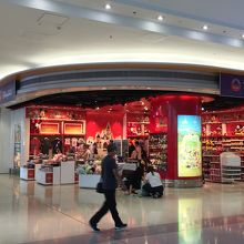 香港国際空港内にあるディズニーショップ