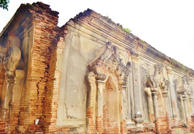 ヤタナーシンメ　パゴダ