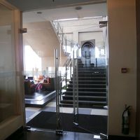 屋上があります。ラウンジになっています。