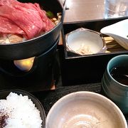 人気はローストビーフ丼