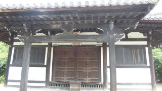 大仏殿を再建した人が作りました。