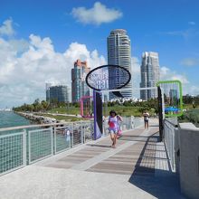 サウスポイント・ピアに渡る。