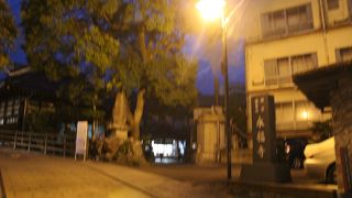 一遍上人の功績を讃えてえて創建された寺院