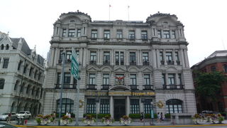 ここが 「外灘7号」 よぉ～