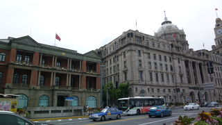 ここが 「外灘9号」 よぉ～