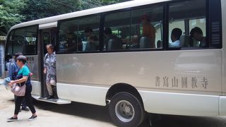 片道５分ほどの道ですが