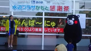 「くまモンと山鹿灯篭踊り」のサプライズ！