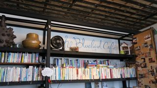 THE BLUEBIRD CAFE