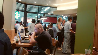 電車乗車前の時間調整に便利です