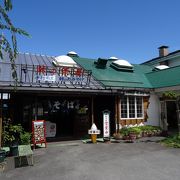 諏訪湖　　茅野市街　八ヶ岳が一望できる展望喫茶