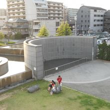 外にもステージが！